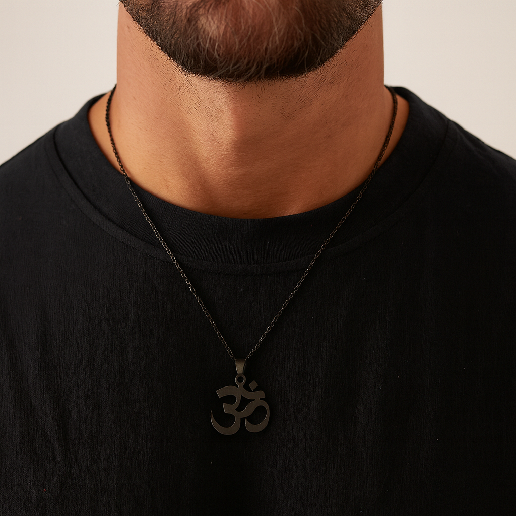 OM Locket (BLACK) AmourBD.shop